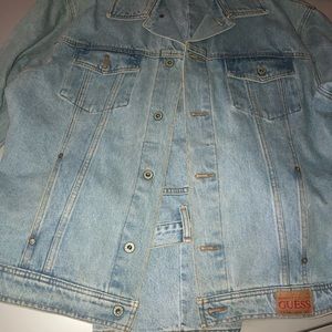 Men’s Guess outfit